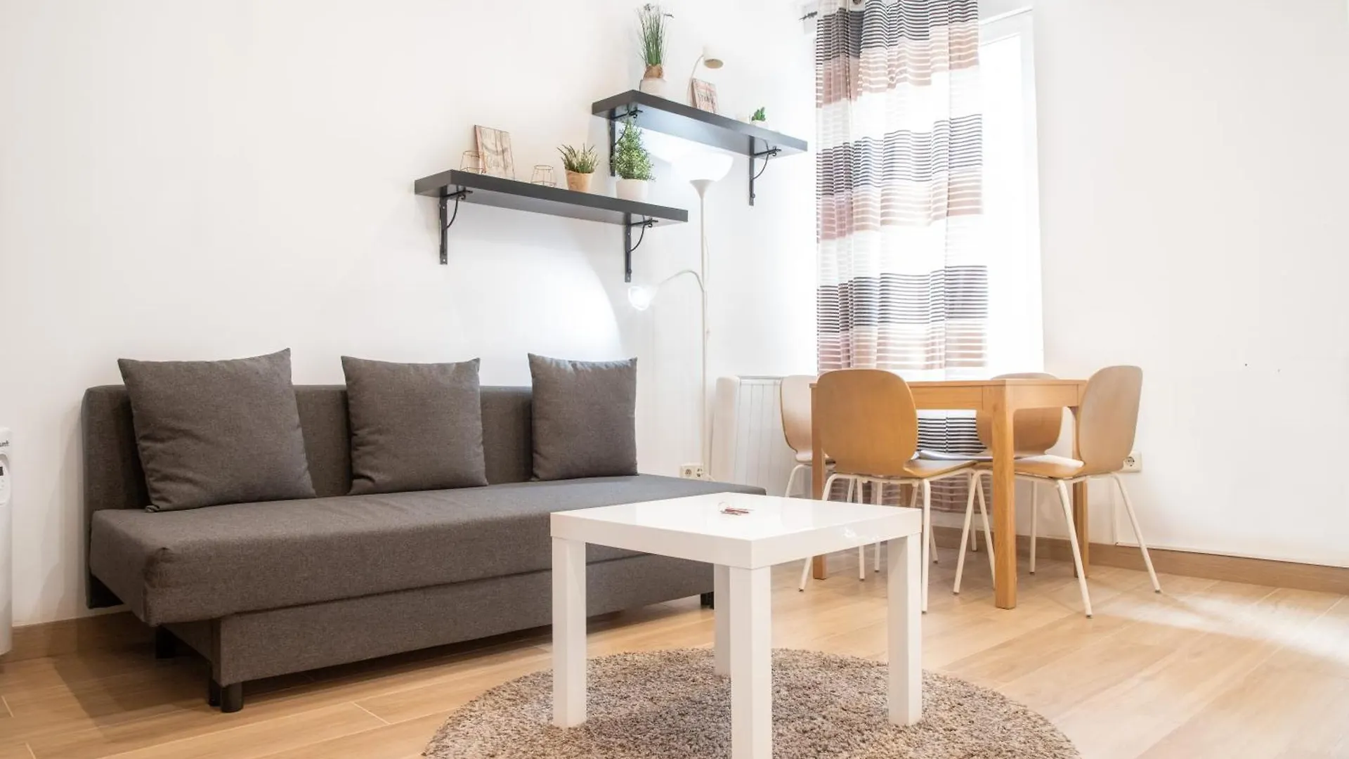 Apartamento Ifema - Renovado, Cerca Del Aeropuerto Y Feria contacts